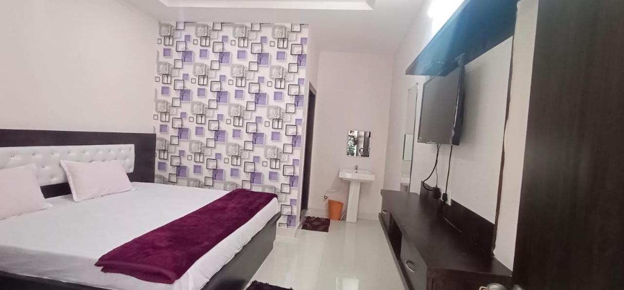 Varun Residency 巴德拉恰拉姆 外观 照片