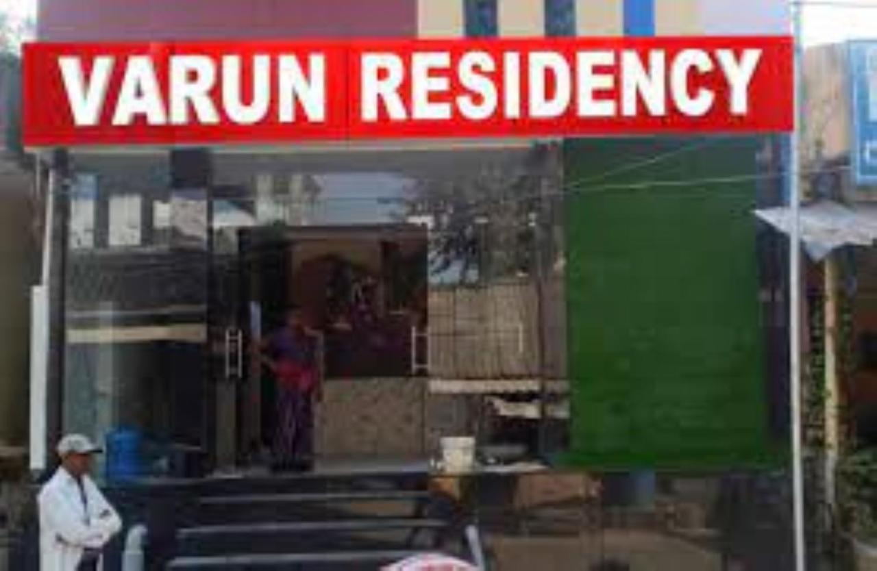 Varun Residency 巴德拉恰拉姆 外观 照片